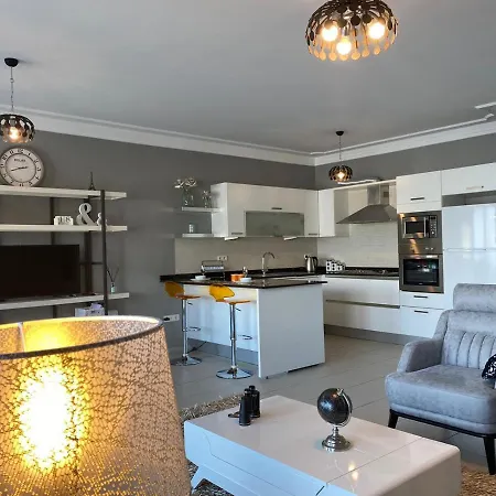 Life Apartment *